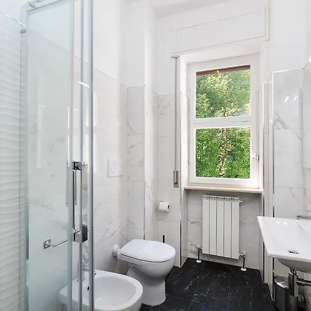 Rampolina View By Impero House Apartman Stresa